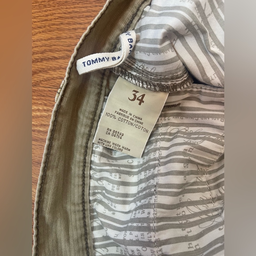 Tommy Bahama Denim Tan Khaki Mens Chino Summer Shorts Size 34 - Picture 3 of 7